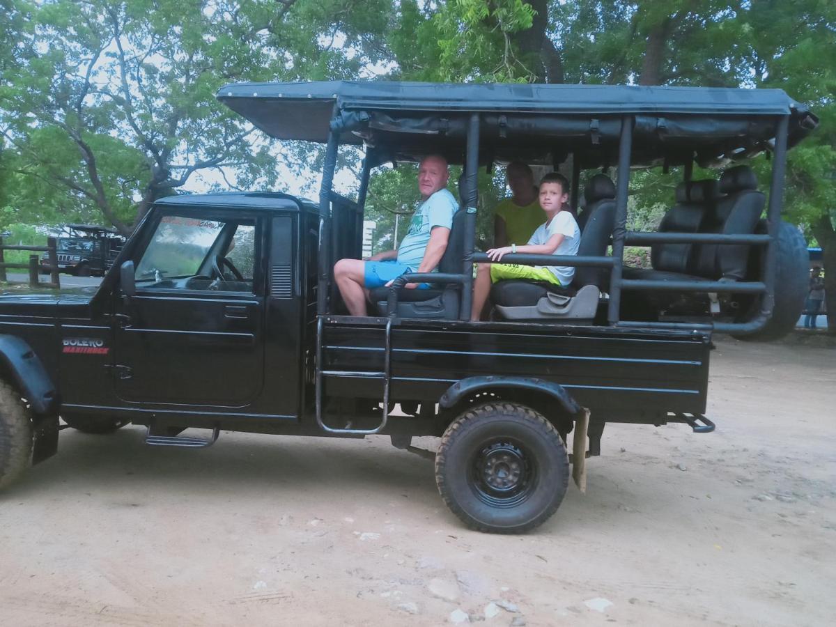 Kuma Safari Lodge Udawalawe Eksteriør billede